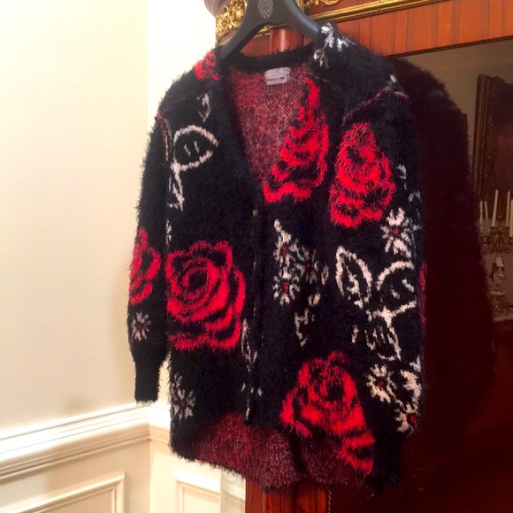 Urban Outfitters Floral Fuzzy Buttoned Hi-Low oversized Sweater Cardigan Sz.XS - Picture 7 of 14